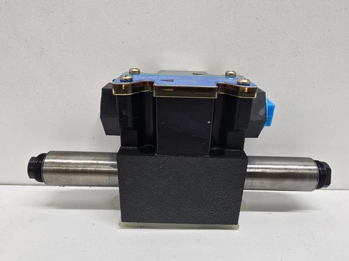 NEW OLD STOCK! EATON VICKERS SOLENOID VALVE DG4V-3S-2C-M-FW-B5-60 !NO COILS!