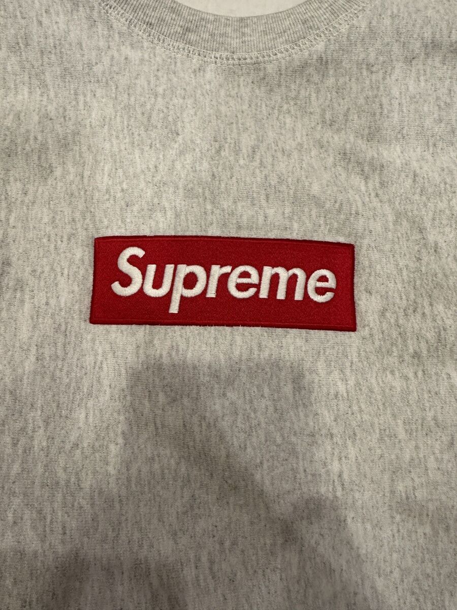 Brand New SUPREME BOX LOGO CREWNECK SWEATSHIRT ASH GREY FW18 Brand New SUPREME BOX LOGO CREWNECK SWEATSHIRT ASH GREY FW18