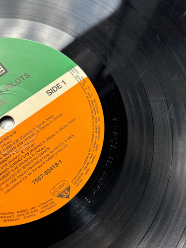 Linda Lovelace · Scott Weiland * Firmado * Stone Temple Pilots 1992 Core LP · PSA - Imagen 20 de 23