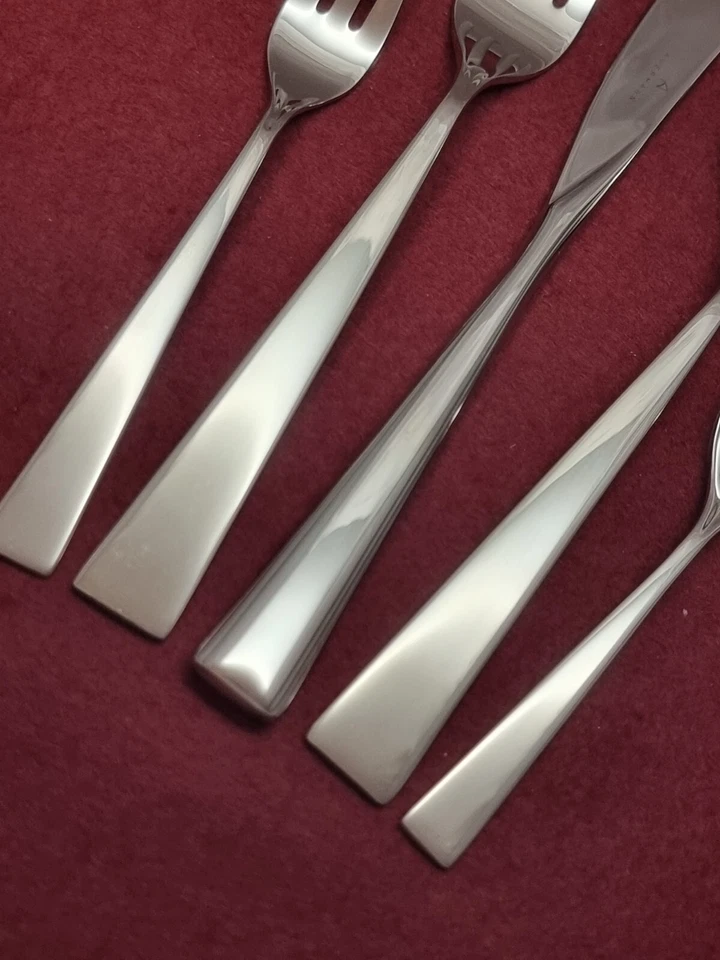 Auerhahn Conturo Menübesteck 5 teilig mehrere Sets Vorhanden neuwertig  - Bild 2 von 4