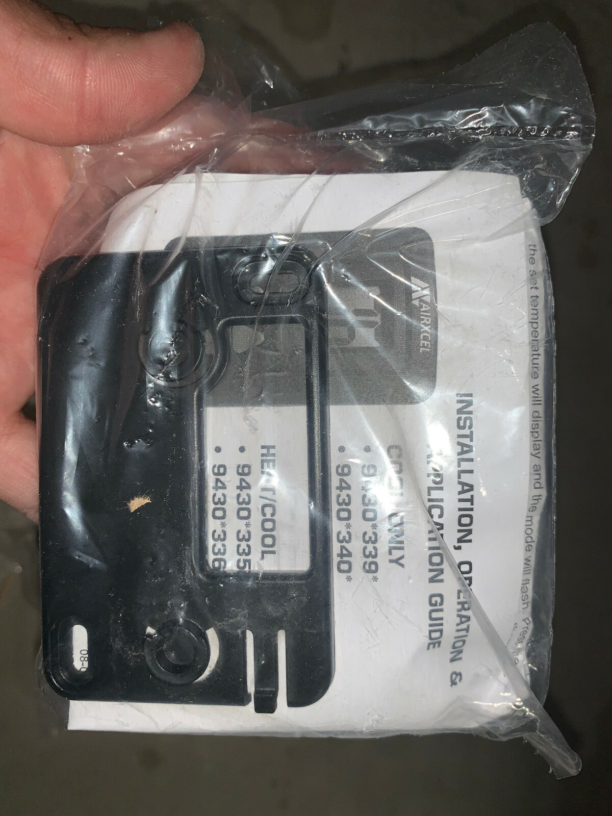 Coleman Airxcel 9430A338 AC Digital Thermostat Black Heat/Cool Only NEW