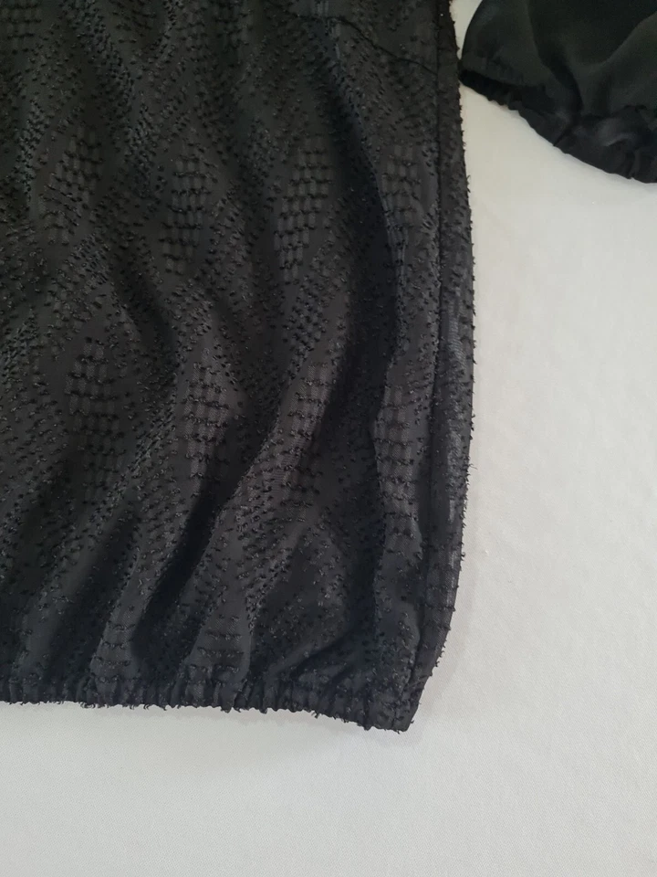Ladies Blouse BHS Size 18 Petite Black Sheer 3/4 Sleeves Crew Neck 11644 - Image 2 of 4