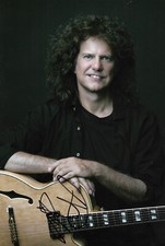 Pat Metheny signed 8x12 inch photo autograph Pat Metheny signed 8x12 inch photo autograph
