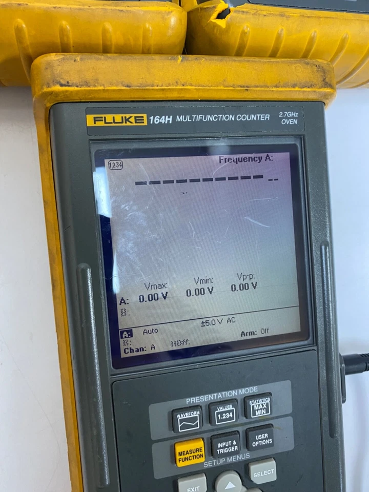 Fluke 164H MULTIFUNCTION COUNTER 2.7 GHZ Oven - Image 3 of 4