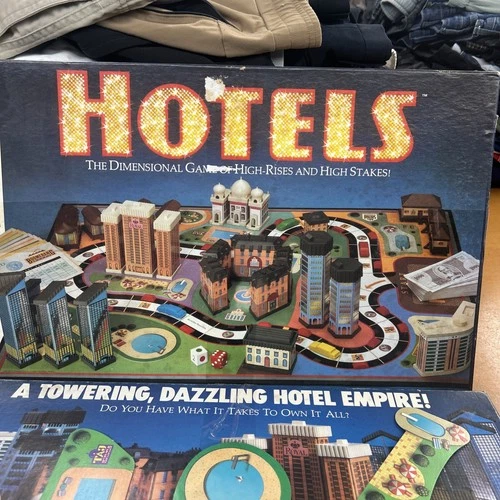 Hotels Milton Bradley 1987Vintage Board Game as far as I can tell it is complete