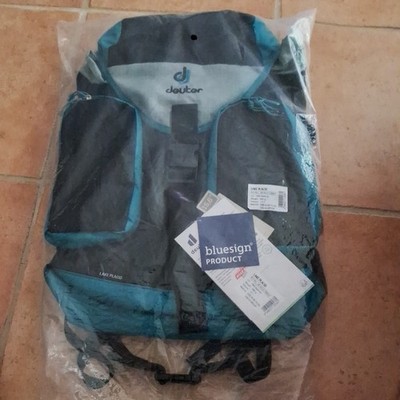 DEUTER LAKE PLACID LIFESTYLE RUCKSACK BLACK-TIN NEU
