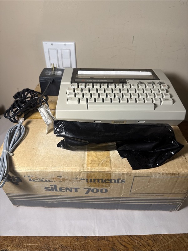 Texas Instruments 700 Data/Serial Terminal Model 707