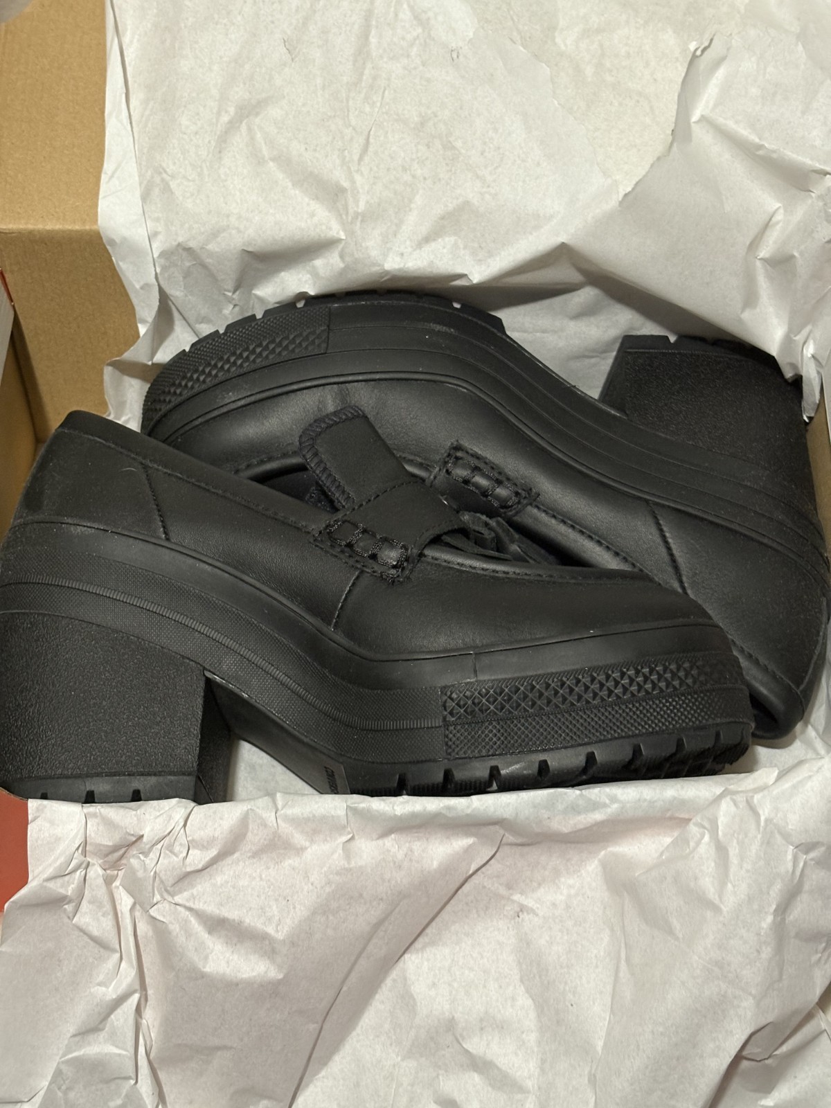 SIZE 9.5 WOMENS - Converse Chuck 70 De Luxe Heel Loafer Platform Black