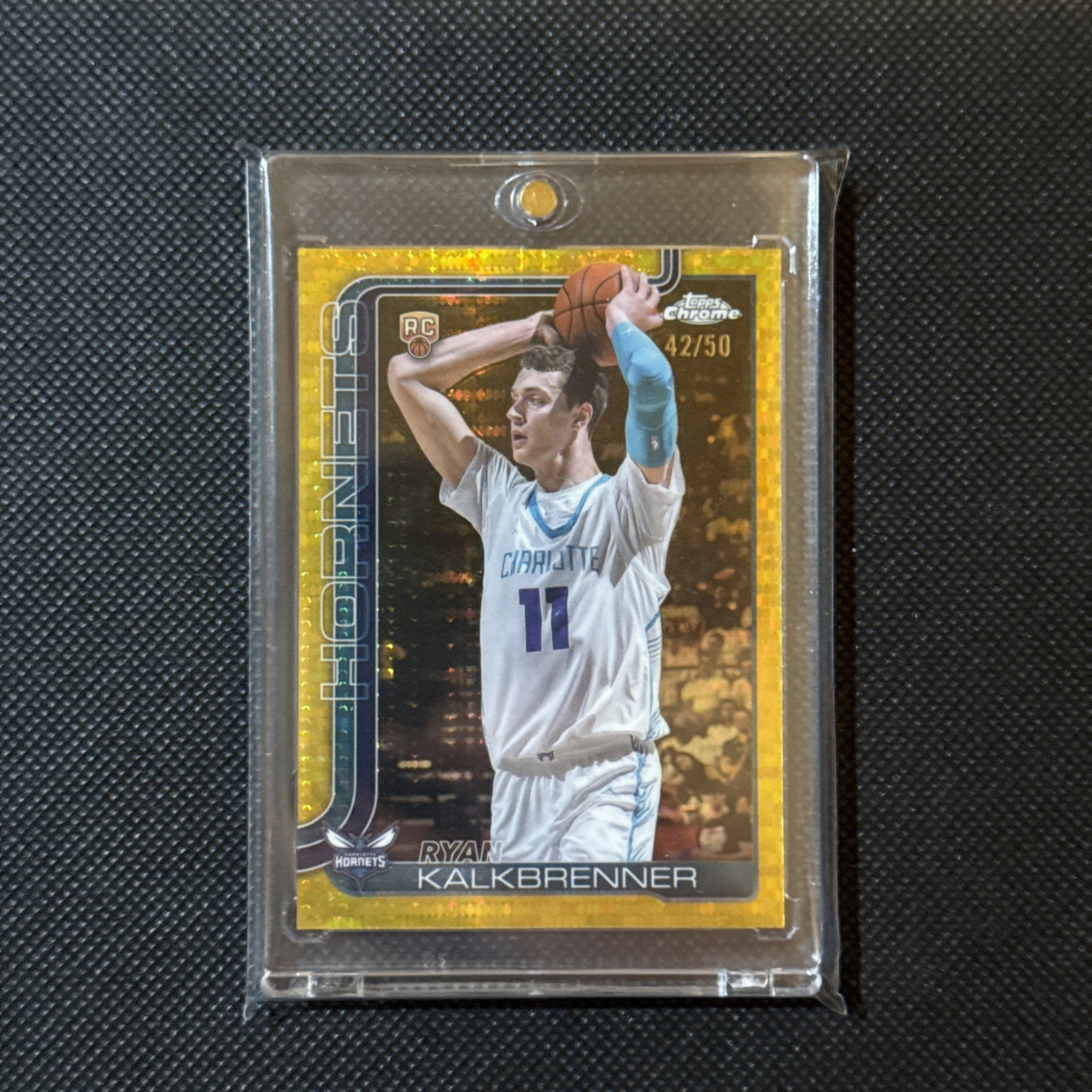 2025-26 Topps Chrome Ryan Kalkbrenner Gold Pulsar Refractor RC /50 Hornets #284