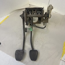 99-04 Ford Mustang Mt Manual Brake Clutch Pedal Manual Assembly Yr33-2450-ca 221 99-04 Ford Mustang Mt Manual Brake Clutch Pedal Manual Assembly Yr33-2450-ca 221