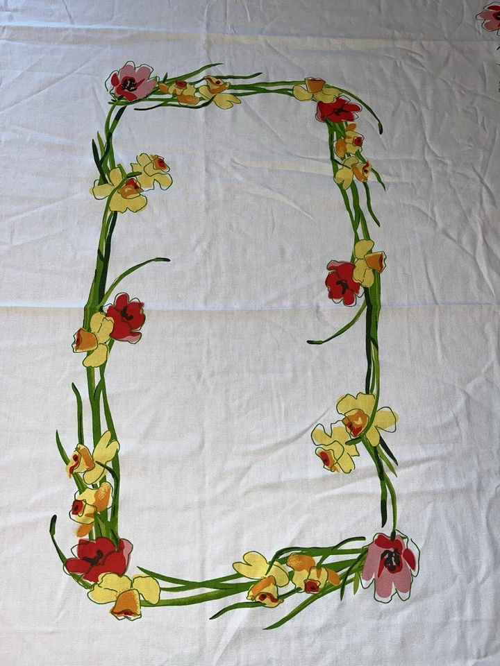 Vera Neumann Daffodils & Poppies Tablecloth 69” X 51” - Image 3 of 4