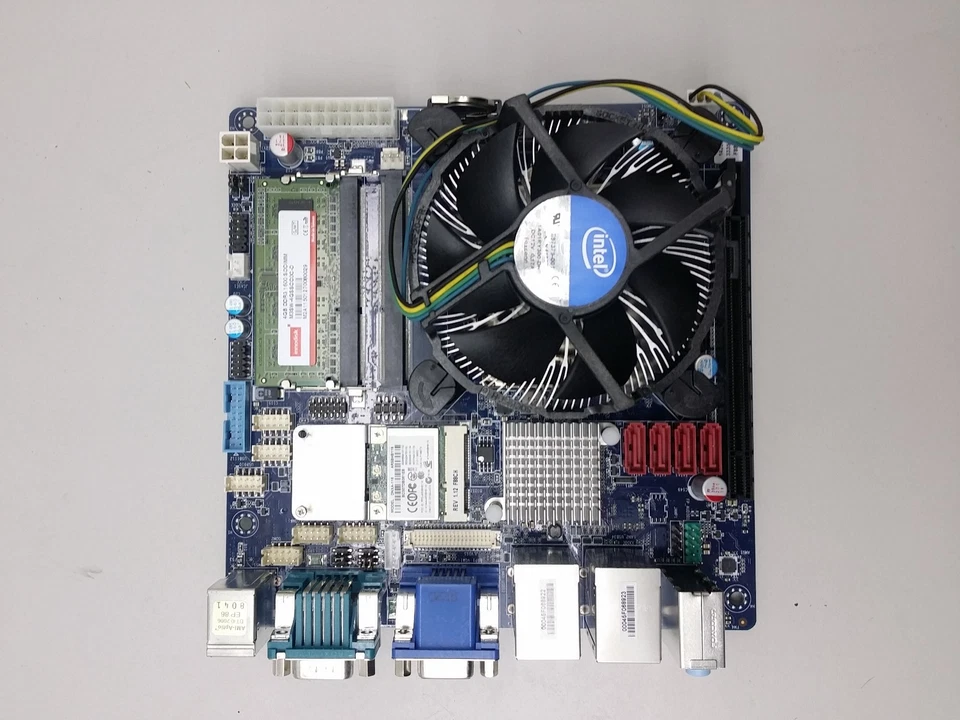 PLACA MADRE AVALUE EMX-Q87 4ª GENERACIÓN INTEL® CORE™ MINI ITX con i7 4770s 3,1 GHz 4 GB  Foto 3 de 4