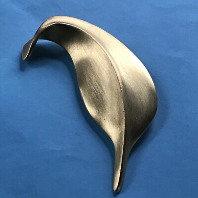 Estate Classy Large Brushed Goldtone Folded Leaf Pin Brooch   3.5 x 1.25 inches 
