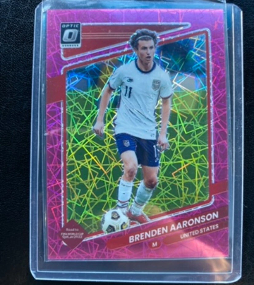 2022 Donruss Pink Brenden Aaronson Soccer Card 23/25