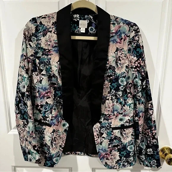 Chaqueta Blazer Esmoquin LC Lauren Conrad Azul Intención Floral Manga Larga, Talla 4 Foto 2 de 4