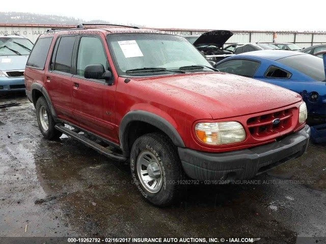 Depósito de lavado de Ford Explorer 2000 4634286 Foto 3 de 4