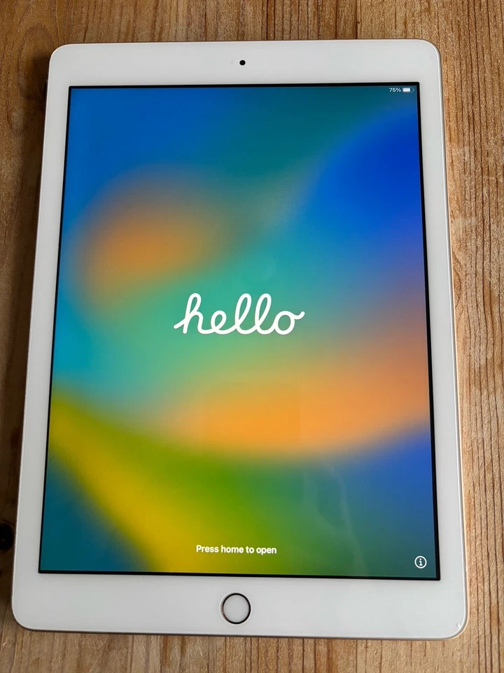 Apple iPad 5. Gen. 32GB, WLAN, 24,64 cm, (9,7 Zoll) - Gold - Bild 2 von 4