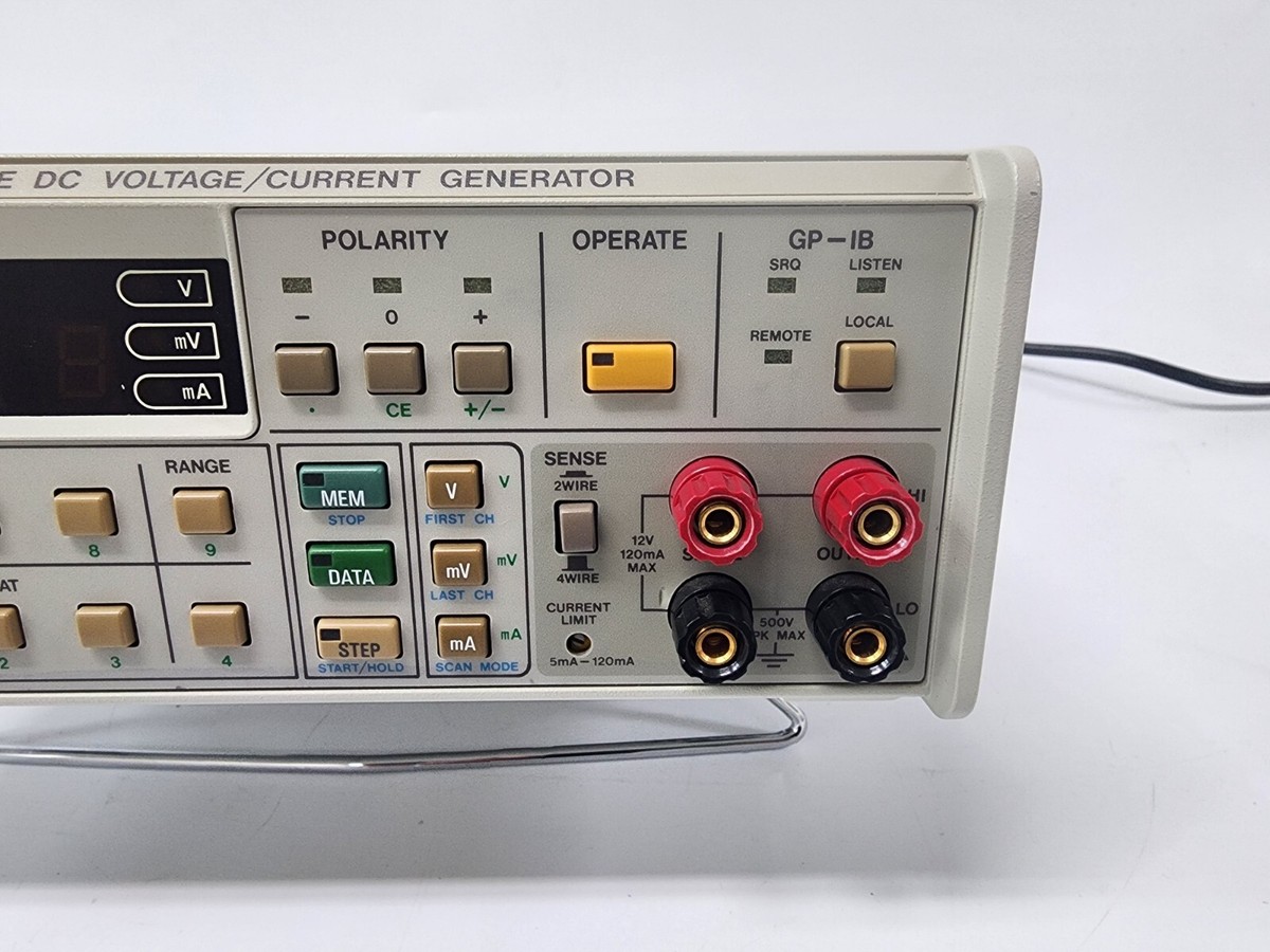 ADVANTEST R6142改 DC電圧/電流発生器 AS-IS : ADVANTEST R6142 PROGRAMMABLE DC VOLTAGE/CURRENT