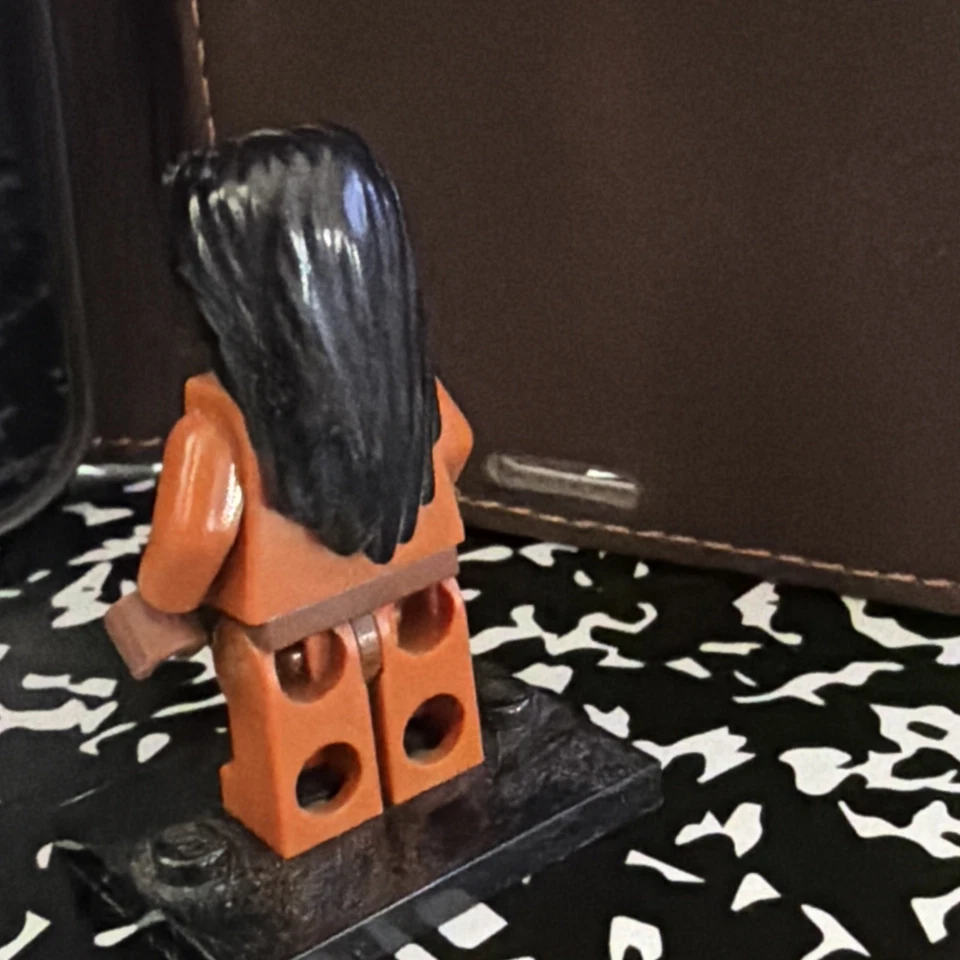 LEGO Ugha Warrior Indiana Jones minifigure 7627 Temple Crystal Skull - Image 2 of 3