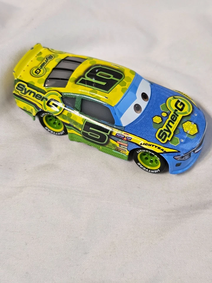 Disney Pixar Cars 3 Mattel rare Lane Locke #5 Synergy racer. - Image 4 of 4