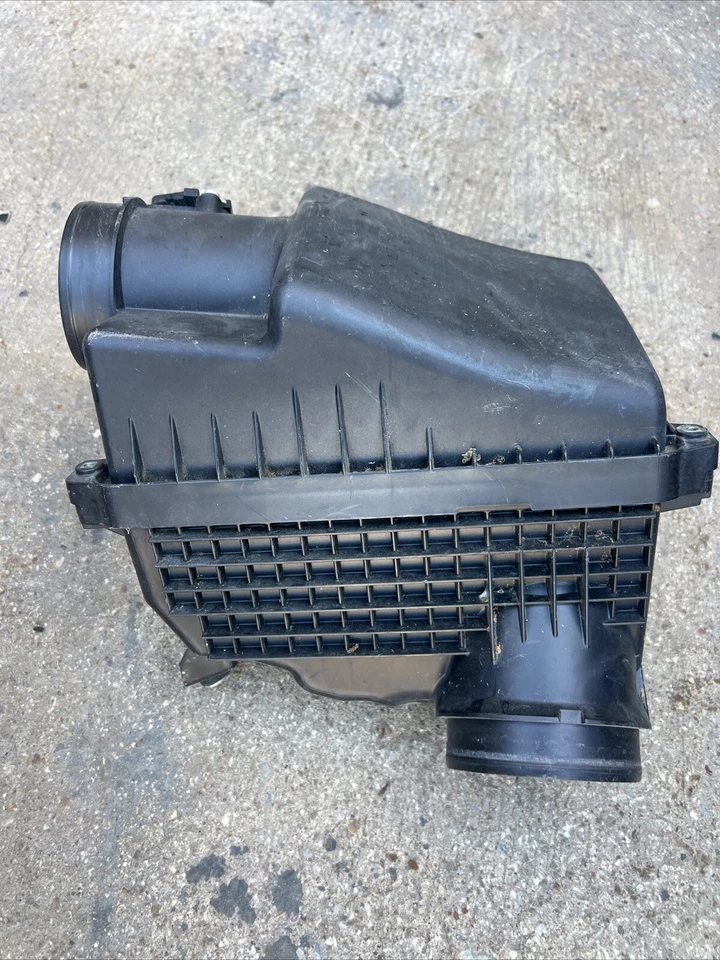 2016 Acura RLX Airbox Assembly - Image 2 of 4