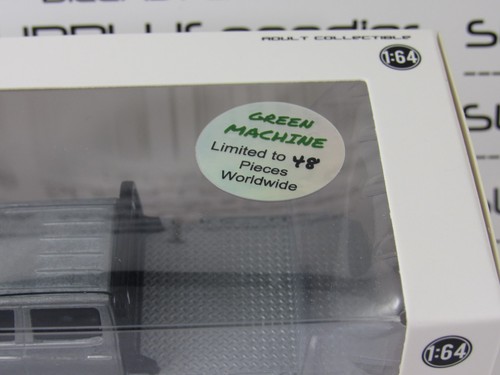 2024 Greenlight 2018 CHEVROLET SILVERADO 3500 Dually Flatbed RAW Green Machine - Picture 2 of 5