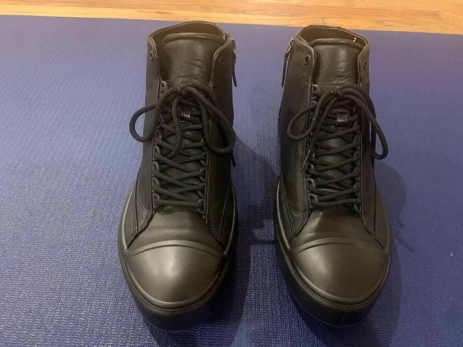 Ecco men Ankle Boots. black. US9 - image 2