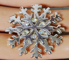 Vintage Silver tone Aurora Borealis Rhinestone Winter Snowflake Brooch Pin