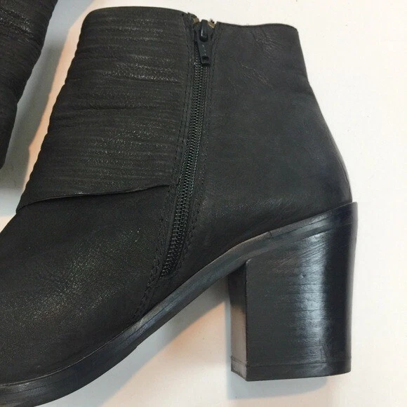 Sheridan mia store jet bootie