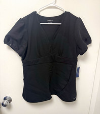 Jaanuu Women's Black Scrub Top L Short Sleeve V-Neck Polyester Blend Solid
