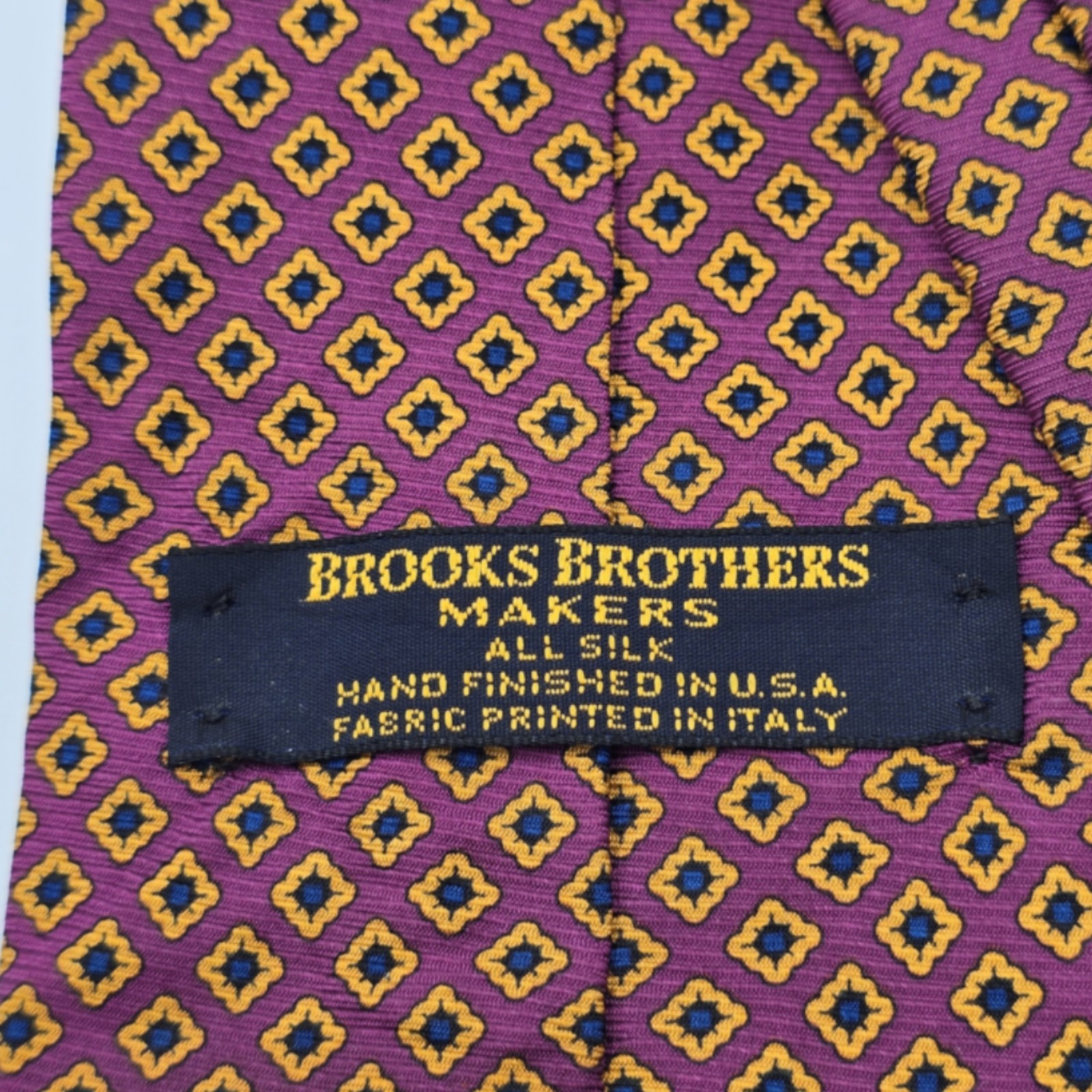 Brooks Brothers Makers 100% Silk Tie Purple Maroon Gold Diamond Necktie