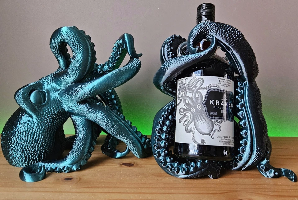 1X Kraken 700ml Rum Bottle Stand holder Green to Black Gift - Image 3 of 4