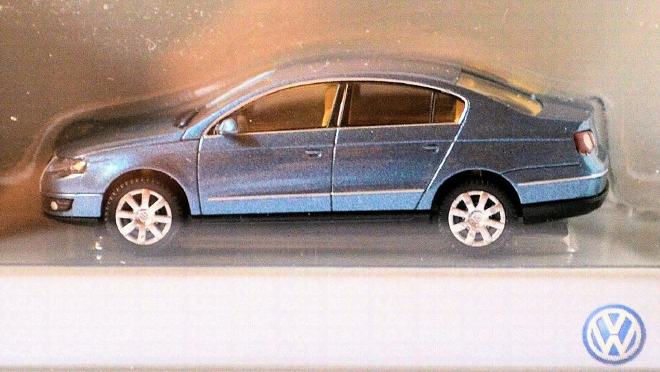 VW Passat Limousine B6 Tipo 3C 2005-10 Blu Cristallo Metallizzato 1:87 Wiking - Immagine 3 di 3