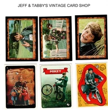 1985 TOPPS GOONIES CARDS / SEE DROP DOWN MENU FOR CARD YOU WILL RECIEVE