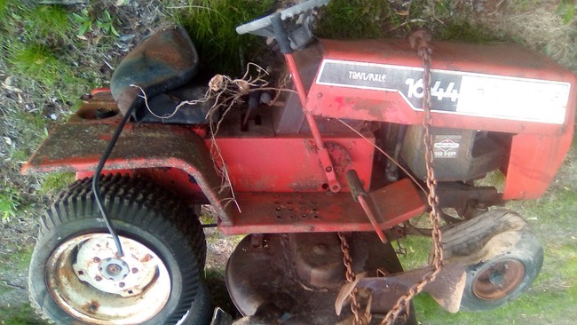 108 & MTD Garden Tractors/Pulling Tractors - Image 7