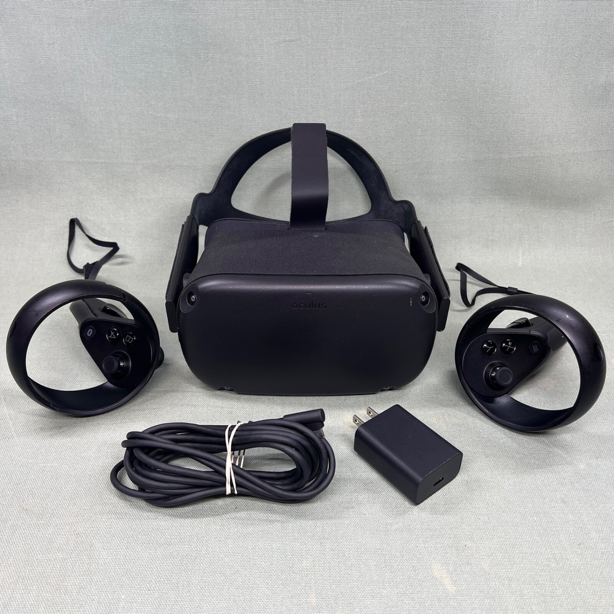 Oculus Quest 1 All-in-One VR Headset Meta W/ Both