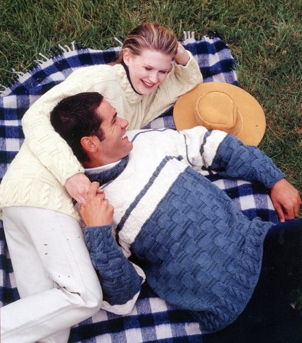 Cleckheaton Knitting Book 037. Alpaca Wool & 8 Ply Adults Aran Style Jumpers - Picture 6 of 10