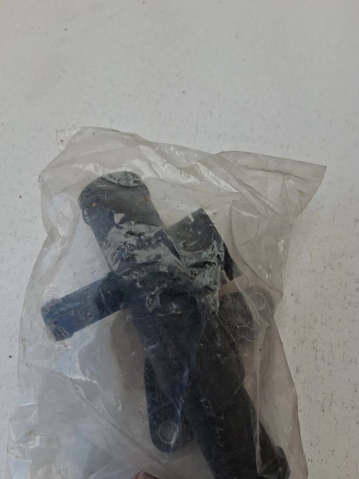 Brida de refrigerante para AUDI A3 TT 8N SKODA Octavia VW Golf Mk4 Variant 1996-2010 Foto 2 de 4