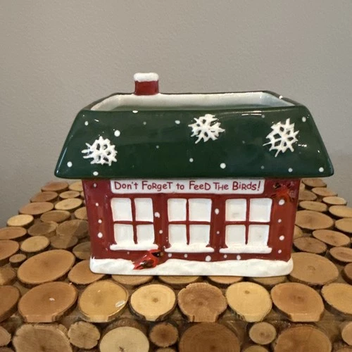 White Barn Candle Co Christmas Candle Birdhouse Cool Spruce 9.5 Oz CHIPPED image 5