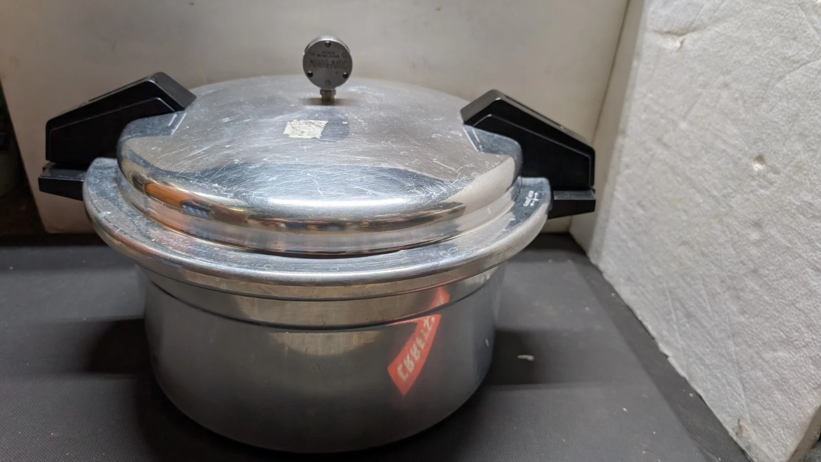 Mirro Matic M-5012 Pressure Cooker Canner 12 qt. Quart With Seal And Regulator