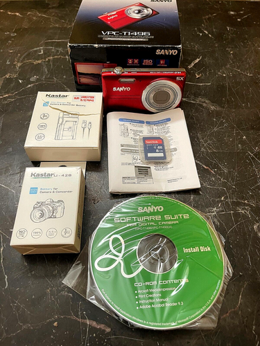 Sanyo VPC T1496 14.0MP 5x Zoom Digital Camera Red, NEW Battery, 8GB SD-TESTED!