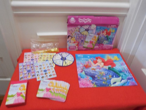 Disney - Juego de Cartas y Puzzle Princesa - Bingo, Go Fish y Puzzle 9x10 - Imagen 1 de 4
