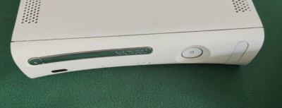Microsoft XBox 360 weiß mit Controller und WLan Modull