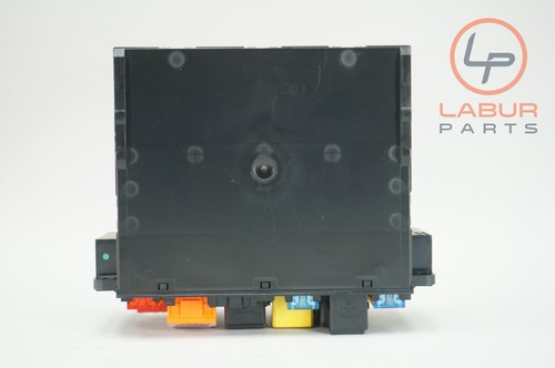 R171 05-11 Mercedes SLK Class Front Fuse Box Relay Control Module C682 - Picture 4 of 7