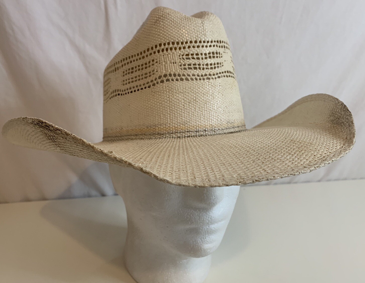 Chapeau De Cowboy Resistol 7X – Paille – Taille 56/7 – Bande Noire – Neuf