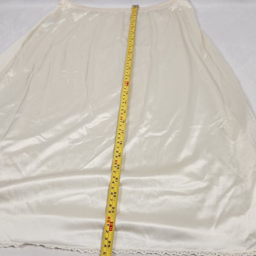 VTG Vanity Fair Half Slip Sz L 26” Skirt Ivory Silky Nylon Antron Made in USA - Picture 6 of 8