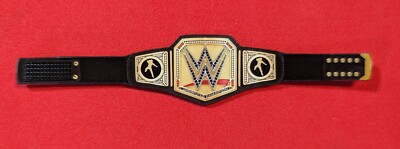 Custom WWE Undisputed Reigns sideplates Belt for 6'' (figures not included)