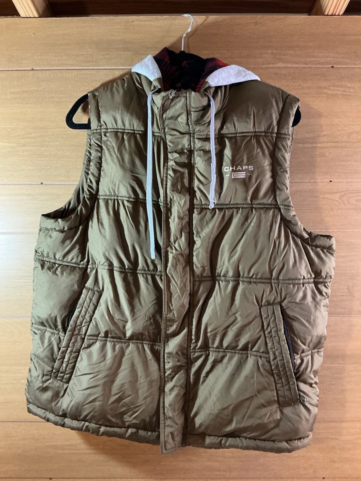 Chaps Men's Large Brown Hooded Quilted Puffer Vest Plaid Lining L Zip Front