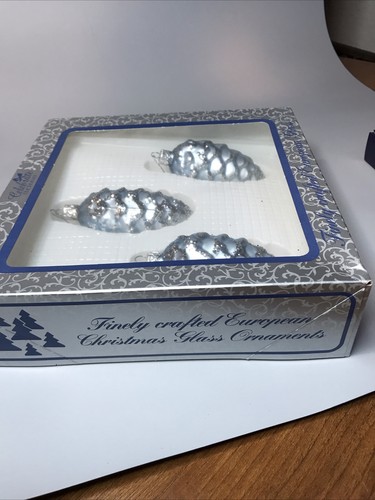 Vintage 3 Blue Pine Cones Christmas Glass Ornaments Sears Roebuck Poland W/Box - Picture 5 of 6