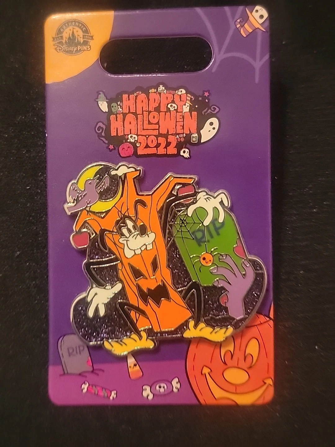 Disney Parks Happy Halloween Series Goofy RIP Pin 2022